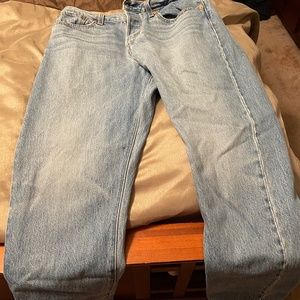 Levis Ankle cut button up jeans